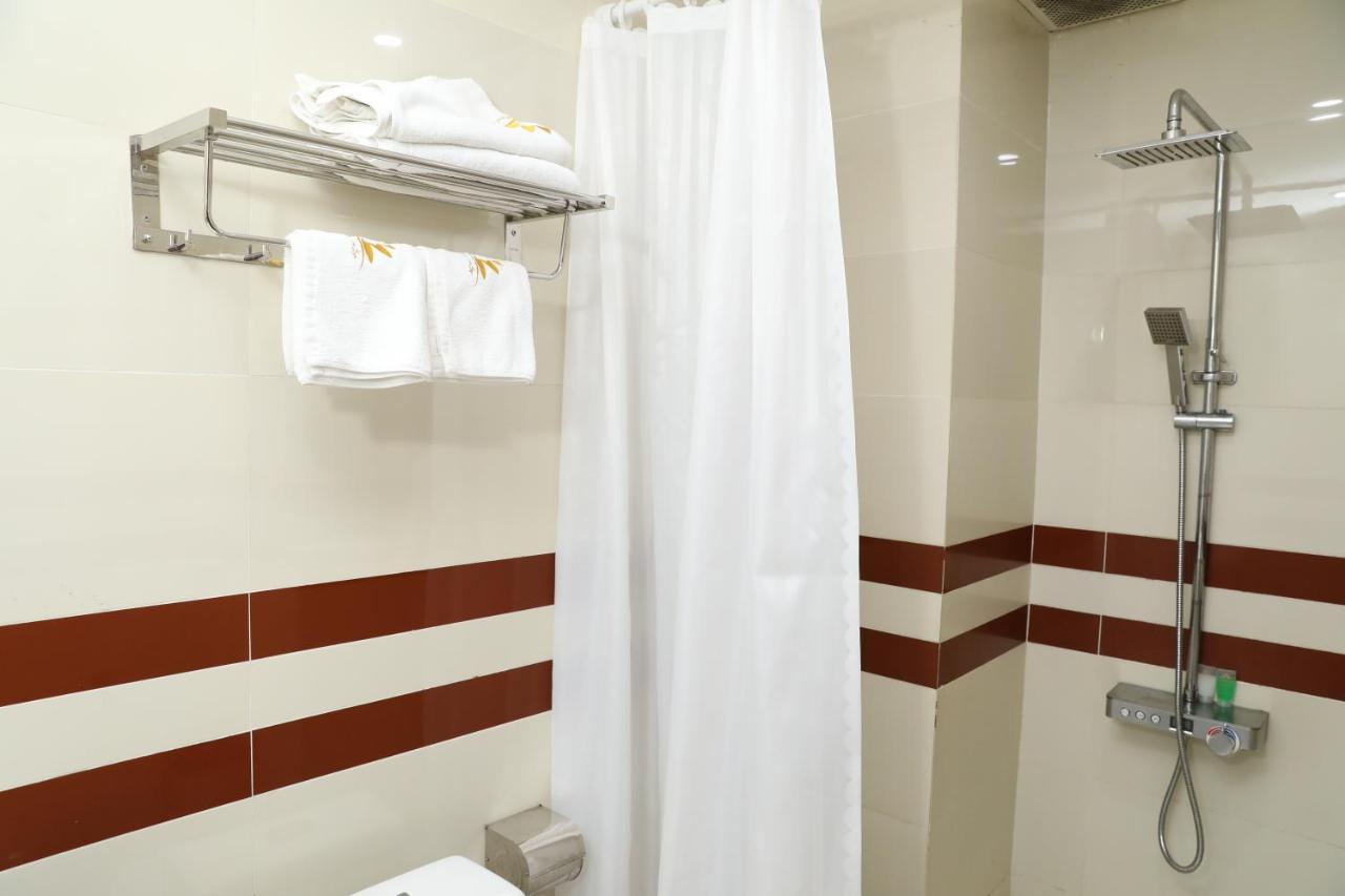 Thanh Vinh Hotel & Apartment Ho Chi Minh-stad Buitenkant foto